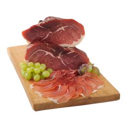 Afkomstig van elk ander varkensras dan het Iberische varken en geniet ook wel bekendheid als “witte ham”. 